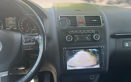 Volkswagen Touran III, 2012 год, 820 000 рублей, 6 фотография