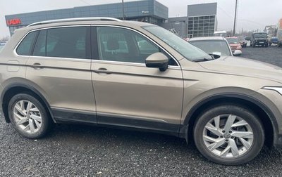 Volkswagen Tiguan II, 2021 год, 2 690 000 рублей, 1 фотография