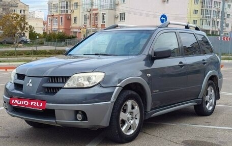 Mitsubishi Outlander III рестайлинг 3, 2005 год, 610 000 рублей, 1 фотография