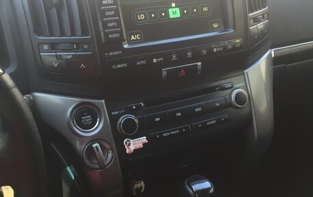 Toyota Land Cruiser 200, 2008 год, 2 890 000 рублей, 11 фотография