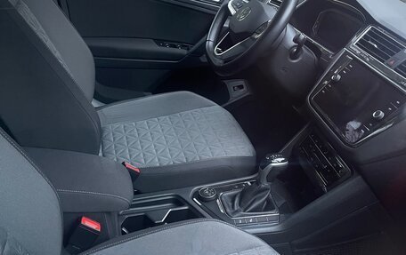 Volkswagen Tiguan II, 2021 год, 2 690 000 рублей, 4 фотография