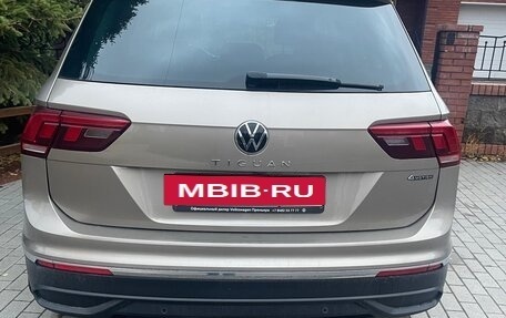 Volkswagen Tiguan II, 2021 год, 2 690 000 рублей, 3 фотография