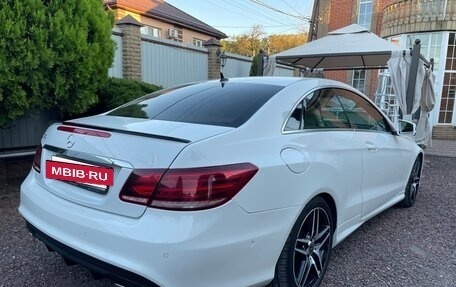 Mercedes-Benz E-Класс, 2015 год, 2 120 000 рублей, 4 фотография