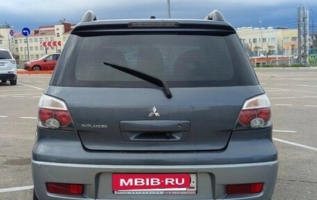 Mitsubishi Outlander III рестайлинг 3, 2005 год, 610 000 рублей, 5 фотография