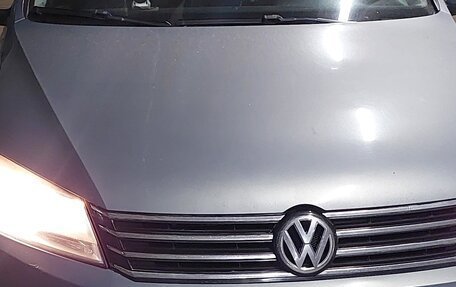 Volkswagen Passat B7, 2011 год, 700 000 рублей, 1 фотография