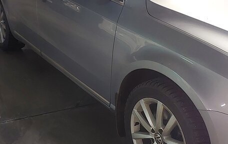 Volkswagen Passat B7, 2011 год, 700 000 рублей, 3 фотография