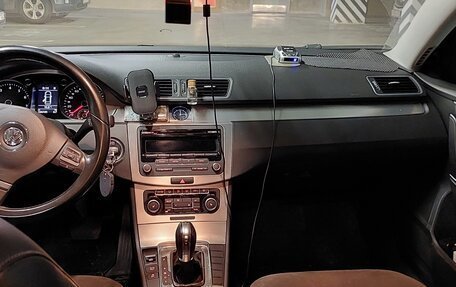 Volkswagen Passat B7, 2011 год, 700 000 рублей, 14 фотография