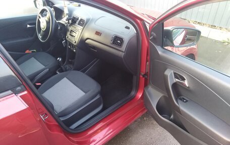 Volkswagen Polo VI (EU Market), 2013 год, 750 000 рублей, 7 фотография