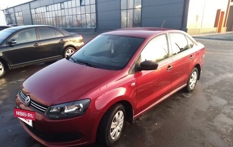 Volkswagen Polo VI (EU Market), 2013 год, 750 000 рублей, 3 фотография