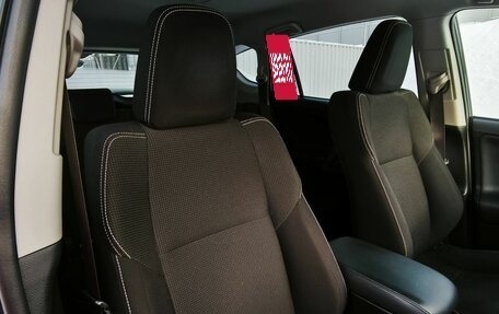 Toyota RAV4, 2016 год, 1 960 000 рублей, 10 фотография