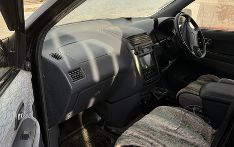 Toyota Ipsum II, 2000 год, 500 000 рублей, 3 фотография