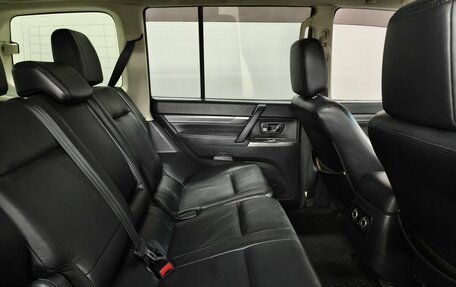 Mitsubishi Pajero IV, 2013 год, 1 780 000 рублей, 13 фотография