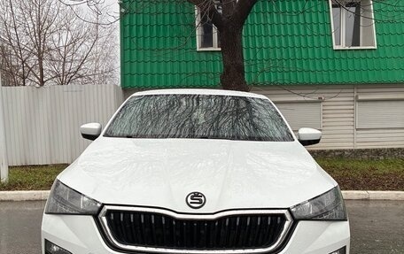 Skoda Rapid II, 2021 год, 1 700 000 рублей, 1 фотография