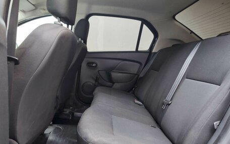 Renault Logan II, 2014 год, 700 000 рублей, 15 фотография