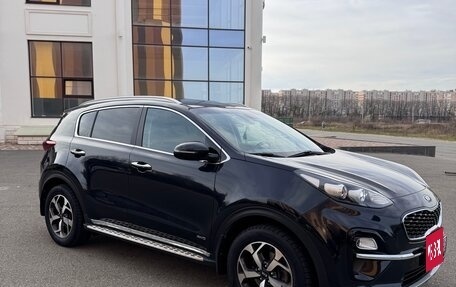 KIA Sportage IV рестайлинг, 2018 год, 2 330 000 рублей, 2 фотография