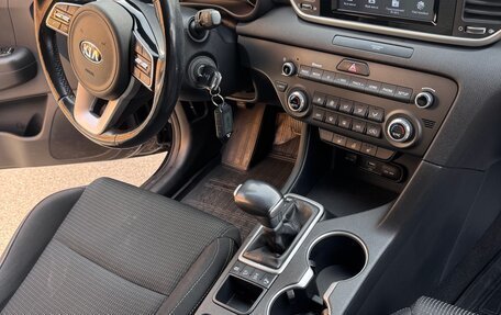 KIA Sportage IV рестайлинг, 2018 год, 2 330 000 рублей, 8 фотография