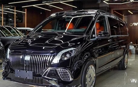 Mercedes-Benz V-Класс, 2025 год, 14 300 000 рублей, 3 фотография