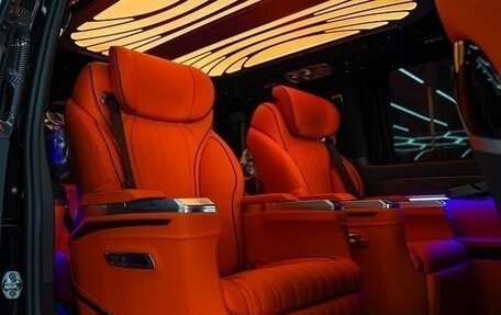 Mercedes-Benz V-Класс, 2025 год, 14 300 000 рублей, 8 фотография