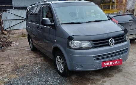 Volkswagen Caravelle T5, 2011 год, 1 750 000 рублей, 8 фотография
