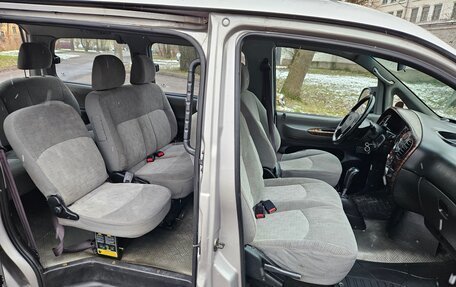 Hyundai Starex I рестайлинг, 2004 год, 450 000 рублей, 2 фотография