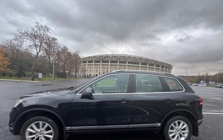 Volkswagen Touareg III, 2015 год, 2 600 000 рублей, 2 фотография