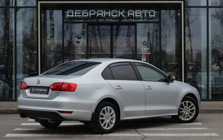 Volkswagen Jetta VI, 2013 год, 1 135 000 рублей, 3 фотография