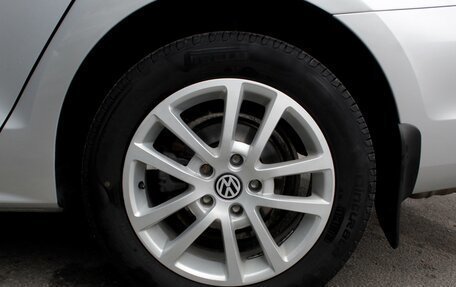 Volkswagen Jetta VI, 2013 год, 1 135 000 рублей, 23 фотография