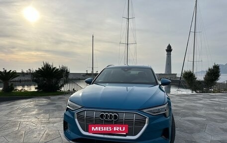 Audi e-tron I, 2019 год, 4 250 000 рублей, 2 фотография