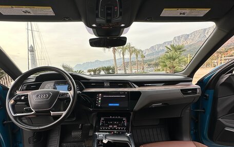 Audi e-tron I, 2019 год, 4 250 000 рублей, 13 фотография