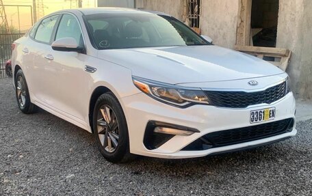 KIA Optima IV, 2018 год, 1 550 000 рублей, 11 фотография