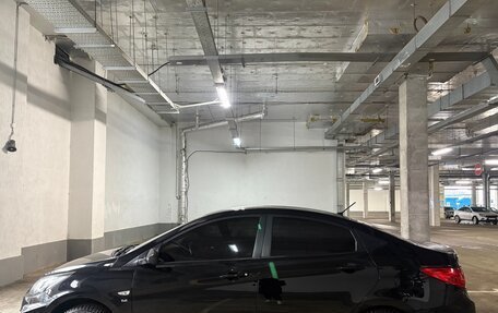 Hyundai Solaris II рестайлинг, 2011 год, 690 000 рублей, 6 фотография