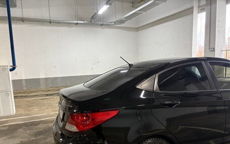 Hyundai Solaris II рестайлинг, 2011 год, 690 000 рублей, 3 фотография