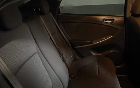 Hyundai Solaris II рестайлинг, 2011 год, 690 000 рублей, 12 фотография