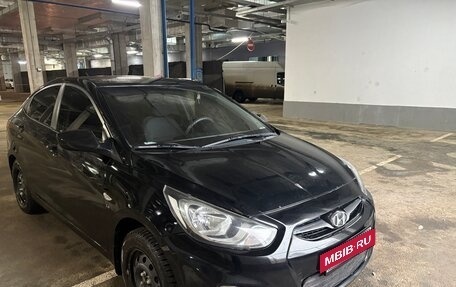 Hyundai Solaris II рестайлинг, 2011 год, 690 000 рублей, 8 фотография