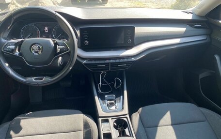 Skoda Octavia IV, 2021 год, 1 600 000 рублей, 10 фотография