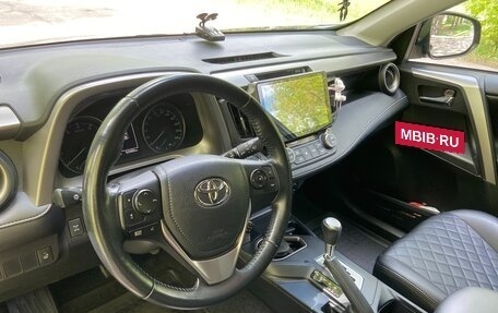 Toyota RAV4, 2019 год, 3 010 000 рублей, 2 фотография