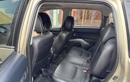 Mitsubishi Outlander III рестайлинг 3, 2008 год, 1 500 000 рублей, 7 фотография