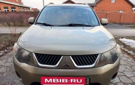 Mitsubishi Outlander III рестайлинг 3, 2008 год, 1 500 000 рублей, 18 фотография