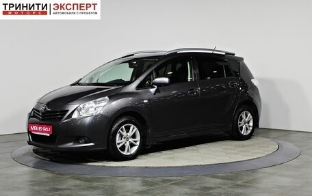 Toyota Verso I, 2010 год, 897 000 рублей, 1 фотография