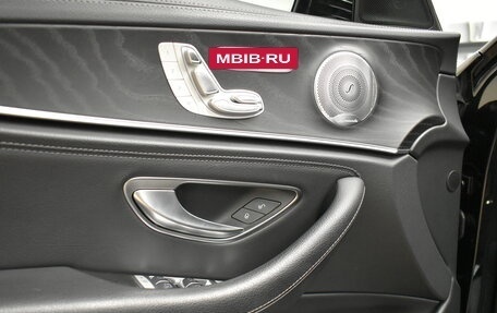 Mercedes-Benz E-Класс, 2019 год, 3 490 000 рублей, 13 фотография