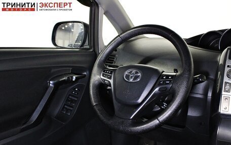 Toyota Verso I, 2010 год, 897 000 рублей, 12 фотография