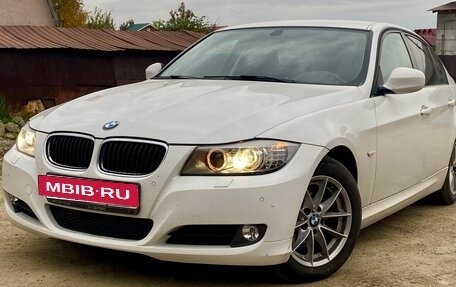 BMW 3 серия, 2011 год, 1 300 000 рублей, 1 фотография