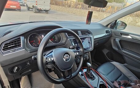 Volkswagen Tiguan II, 2019 год, 2 700 000 рублей, 7 фотография