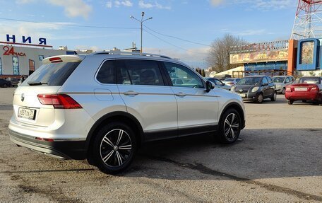 Volkswagen Tiguan II, 2019 год, 2 700 000 рублей, 17 фотография