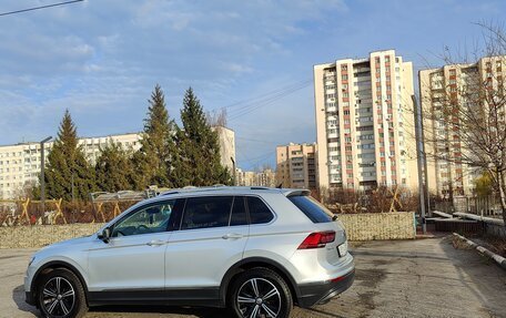 Volkswagen Tiguan II, 2019 год, 2 700 000 рублей, 16 фотография