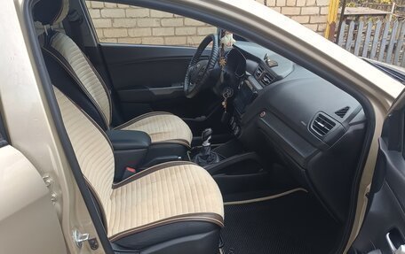 KIA Rio III рестайлинг, 2015 год, 950 000 рублей, 7 фотография