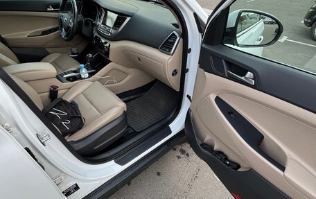 Hyundai Tucson III, 2018 год, 2 430 000 рублей, 11 фотография