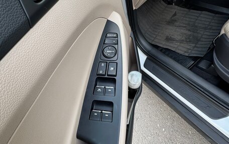 Hyundai Tucson III, 2018 год, 2 430 000 рублей, 19 фотография