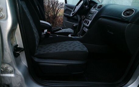 Ford Focus II рестайлинг, 2005 год, 370 000 рублей, 12 фотография