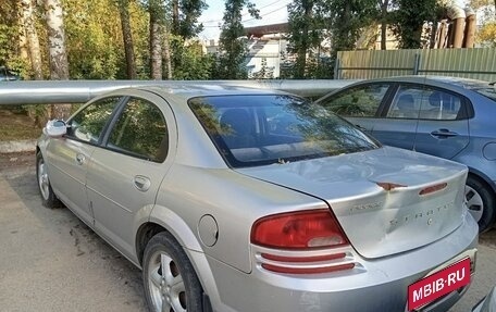 Dodge Stratus II, 2004 год, 300 000 рублей, 1 фотография
